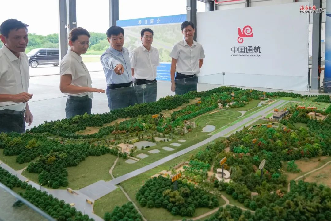 刘小明在白沙调研经济社会发展并到乡村振兴联系点讲授专题党课