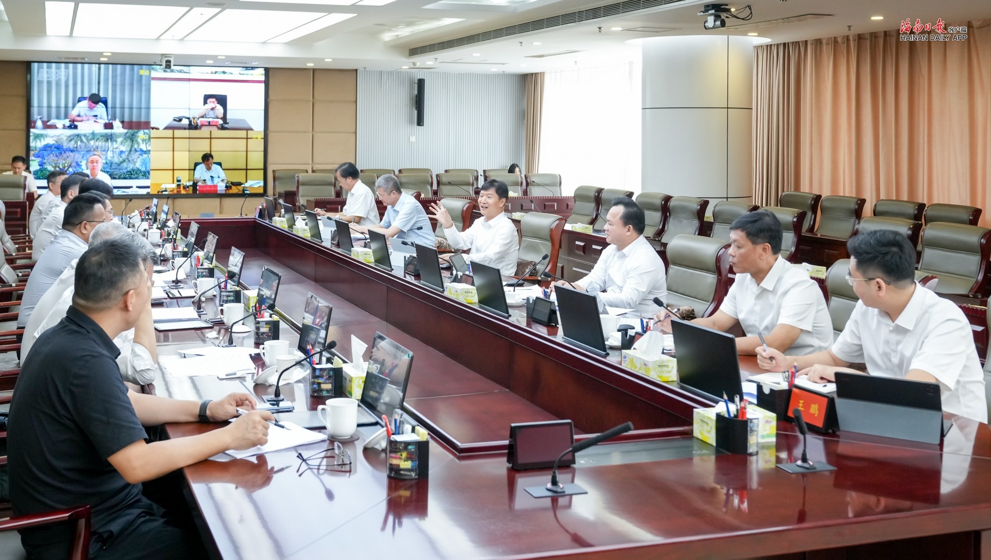省政府召开专题会议，研究“海南鲜品”农产品区域公用品牌提升工作